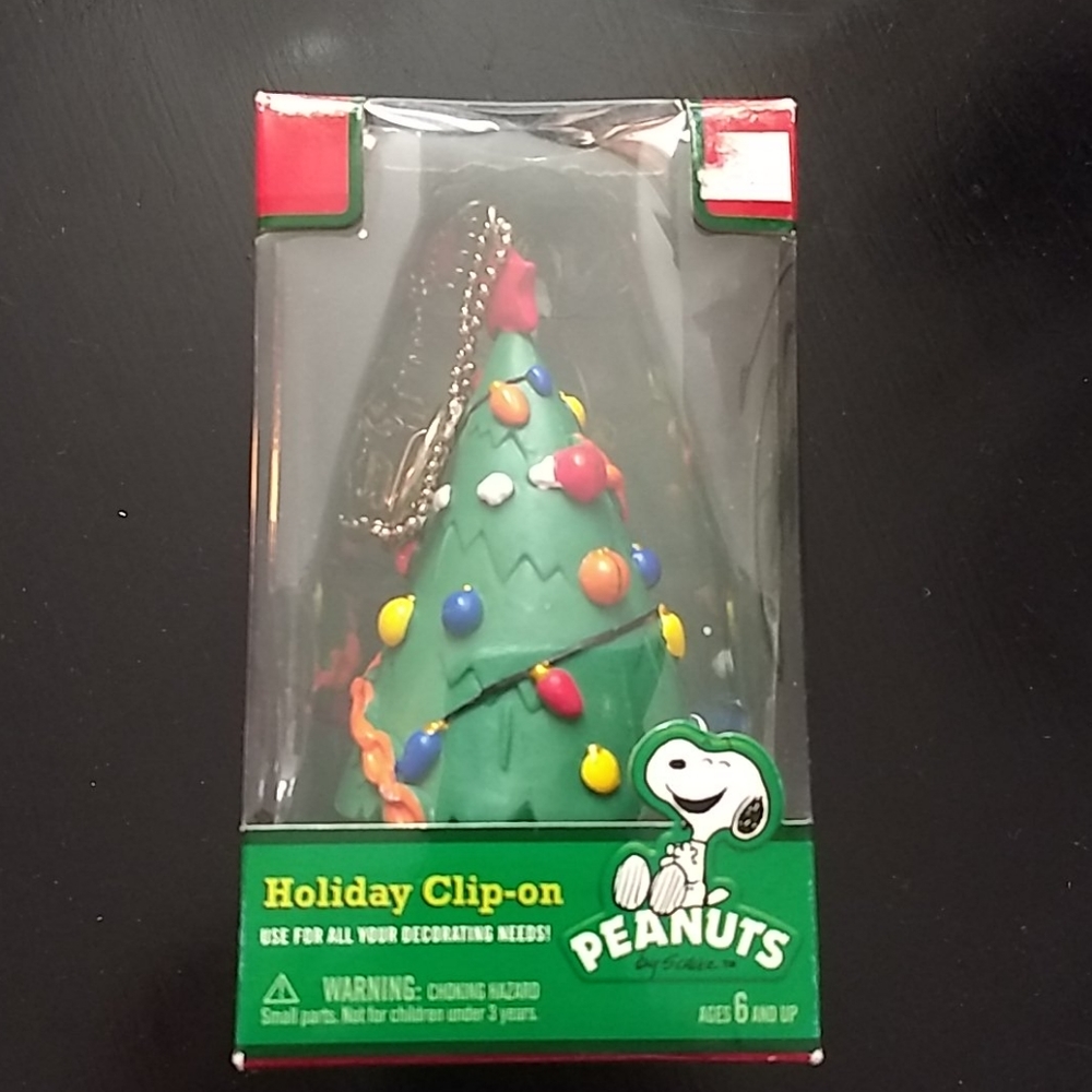 Peanuts Holiday Clip on with Woodstock